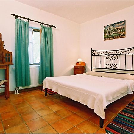Hotel Salas 137 Cenej Exteriér fotografie